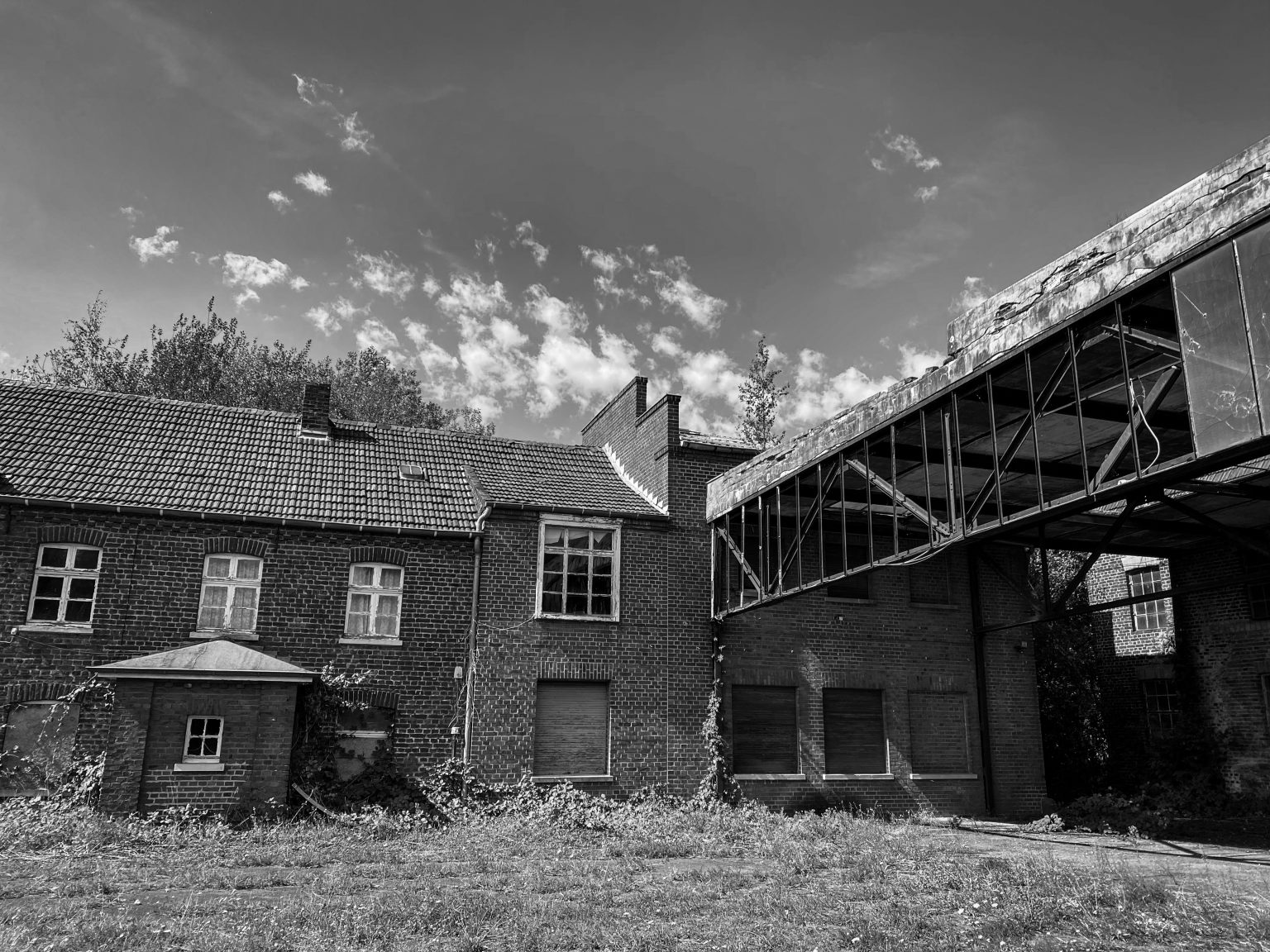 Urbex abandoned factory Nordrhein westfalen @Charles van den Reek